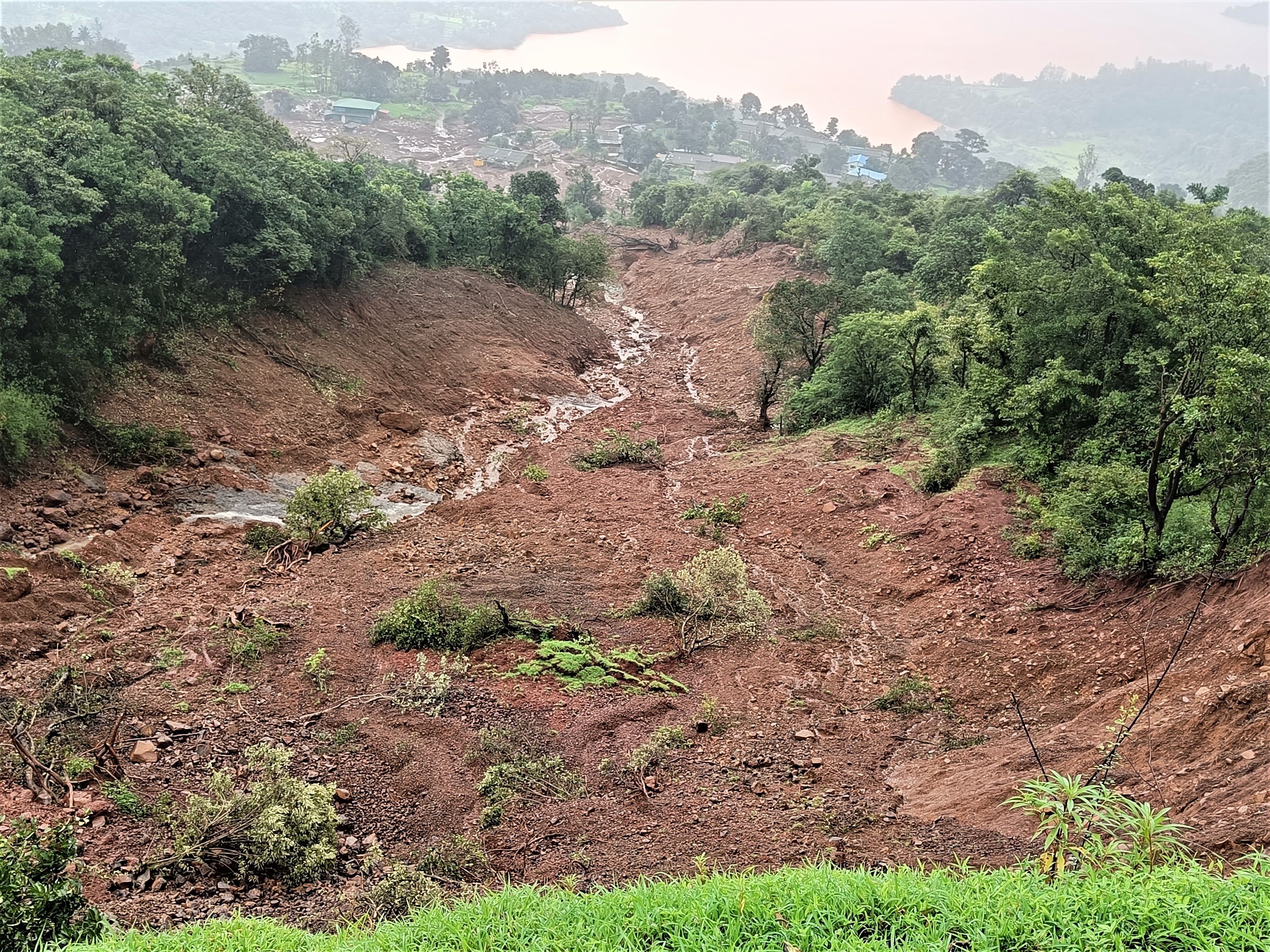 Humbarli, Satarad